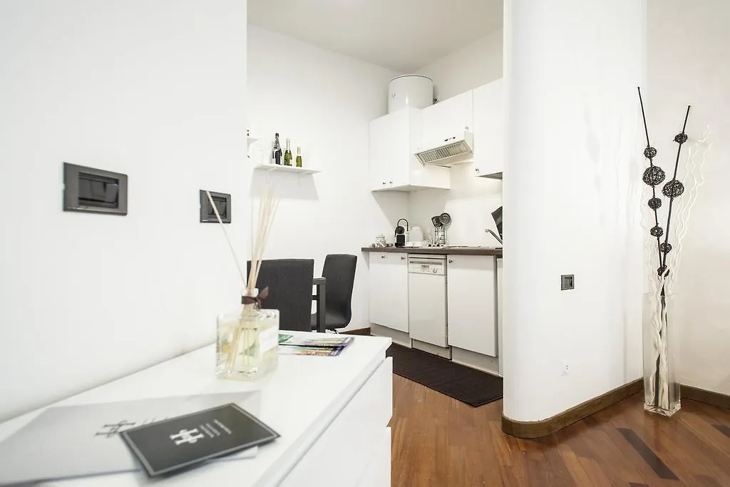 Hemeras Boutique Homes - Design Apartments In Milan Center 0*,