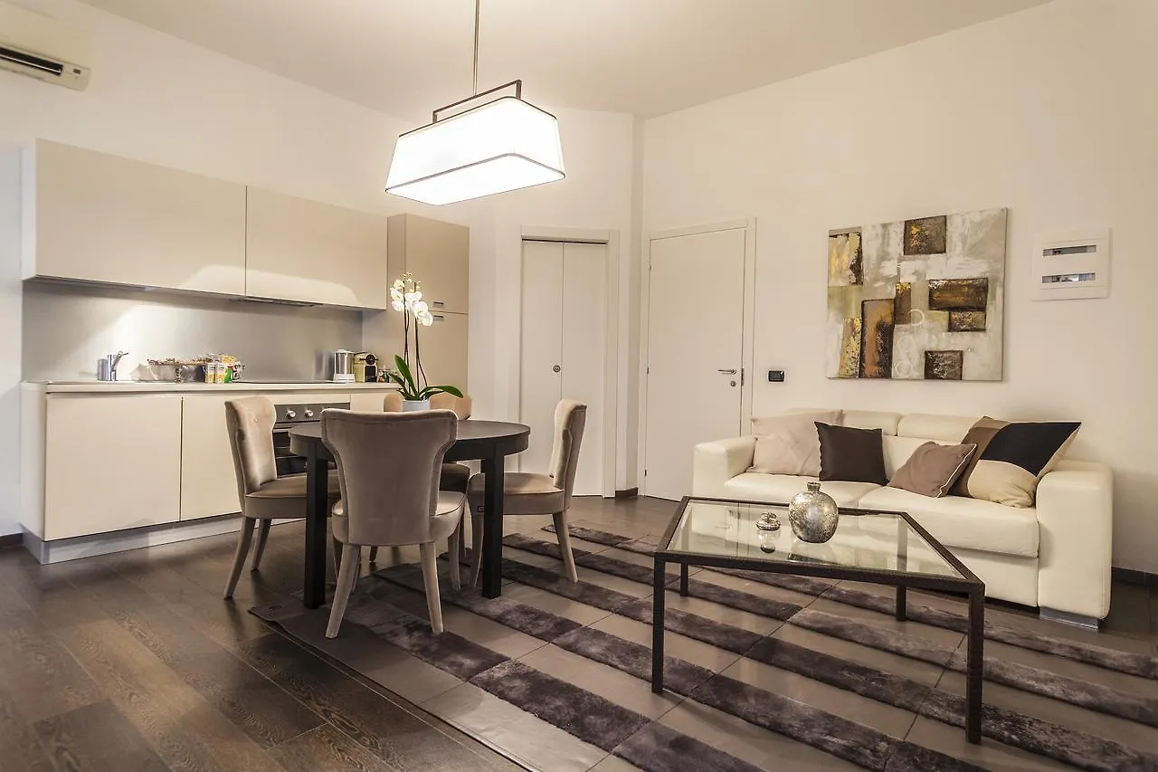 Hemeras Boutique Homes - Design Apartments In Milan Center 0*,  Italy