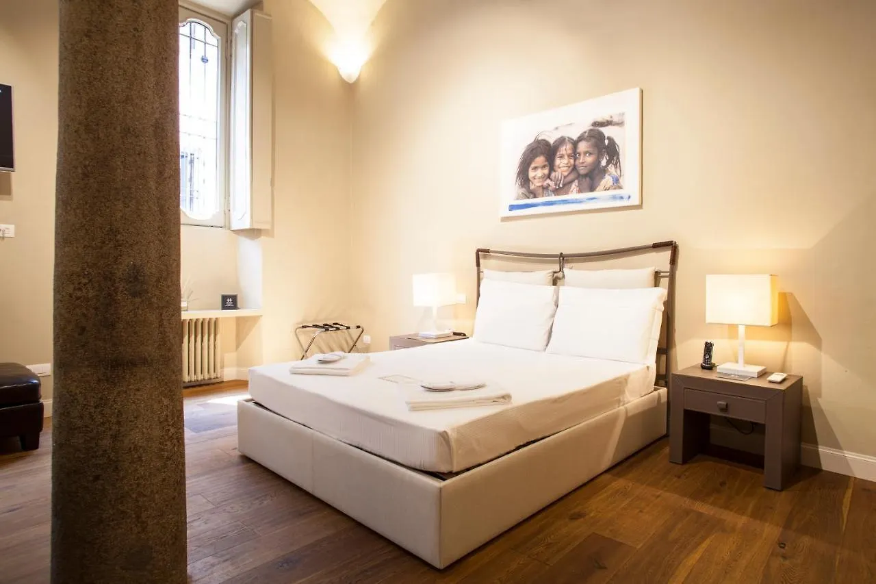Hemeras Boutique Homes - Design Apartments In Milan Center 0*,  Italy